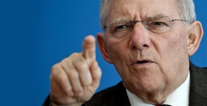 Σόιμπλε: Επείγουσα η ανάγκη δημιουργίας ευρωπαϊκού στρατού